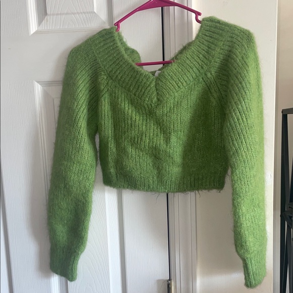 & Other Stories Vibrant Green V-Neck Sweater - Picture 3 of 8